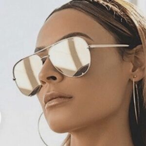 Quay Australia Gold High Key Sunglasses BRAND NEW W/CASE